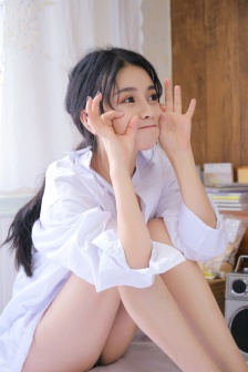 伸进去吃胸膜下面的视频第15集